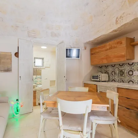 Trullo Del Lazzarone By Wonderful Italy * Fasano